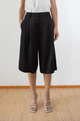 Linen Bermuda Short