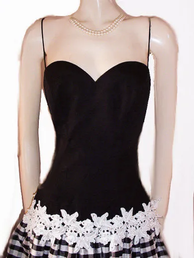 *VINTAGE ROBERT-DAVID MORTON SAKS FIFTH BLACK & WHITE SWEETHEART NECKLINE RAW SILK PLAID RHINESTONE & PEARL APPLIQUE EVENING GOWN